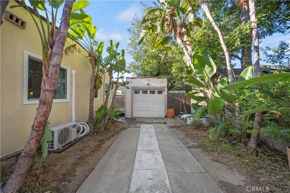 284 Wyoming Pasadena, CA 91103