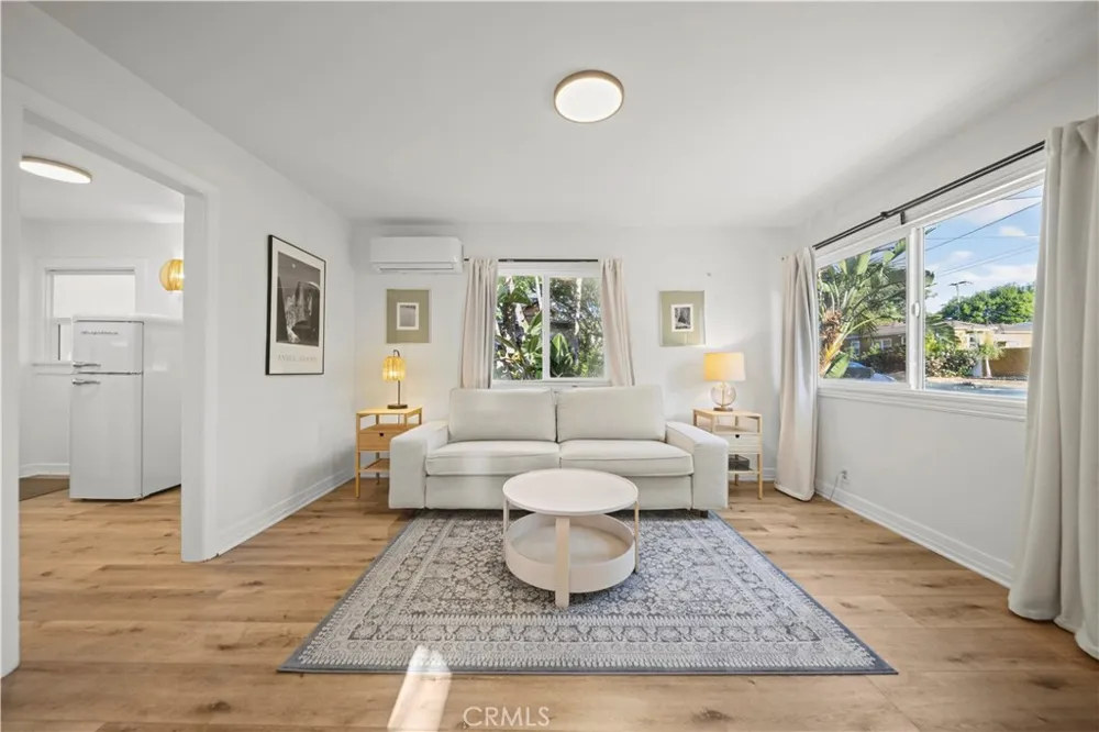 284 Wyoming Pasadena, CA 91103