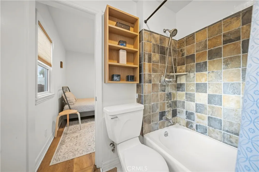 284 Wyoming Pasadena, CA 91103