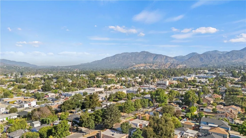 284 Wyoming Pasadena, CA 91103