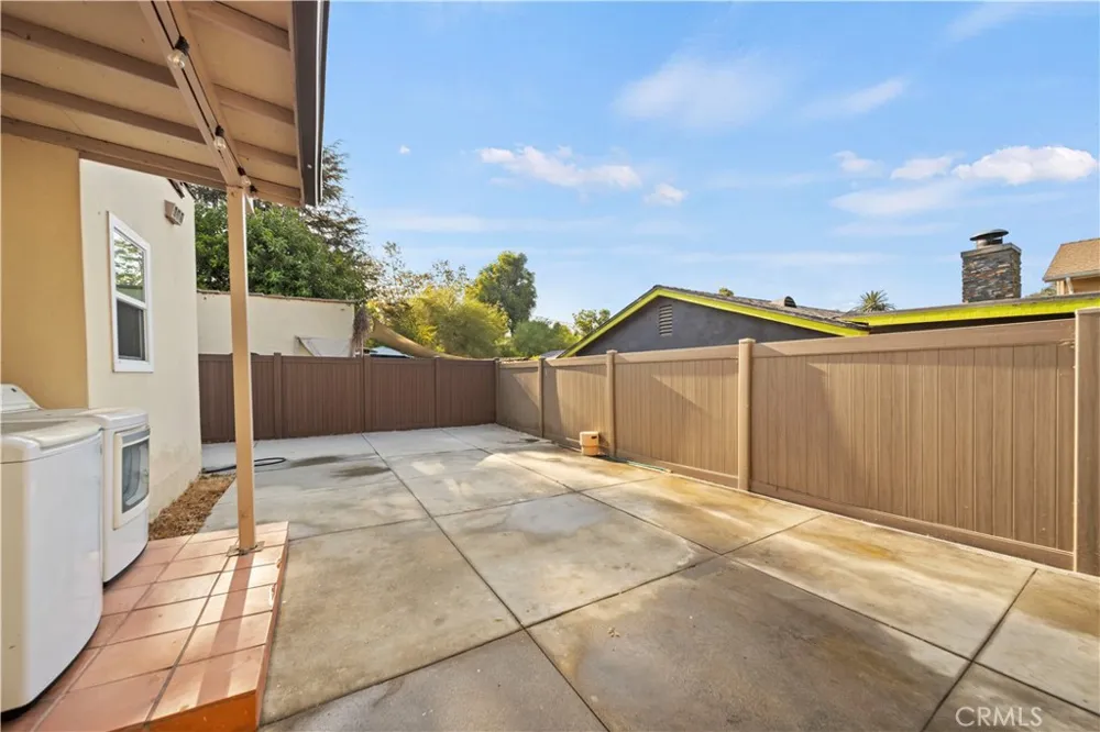 284 Wyoming Pasadena, CA 91103