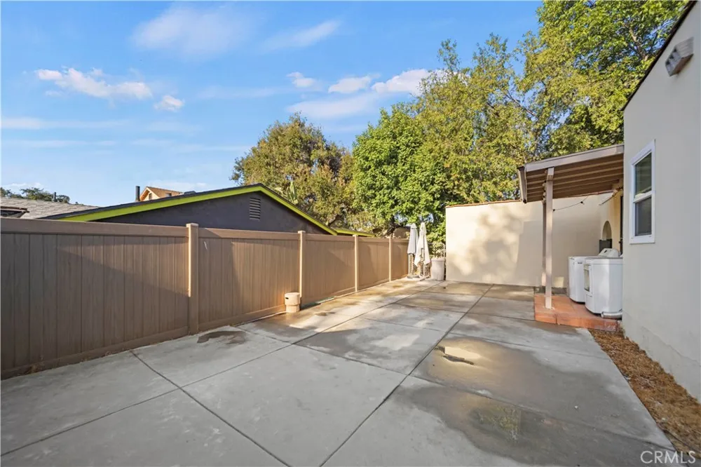 284 Wyoming Pasadena, CA 91103
