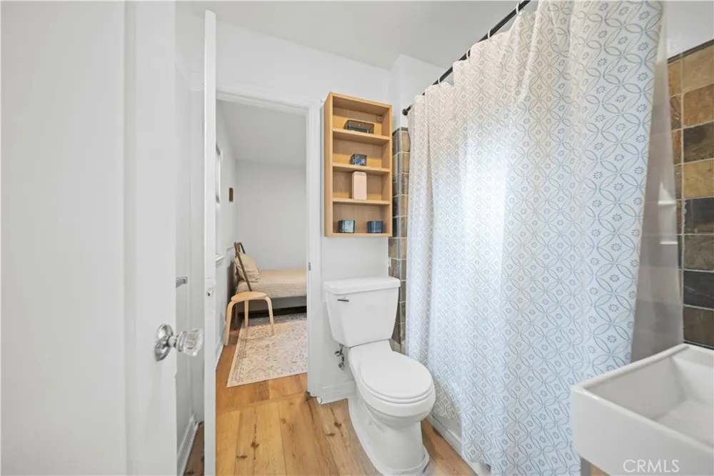 284 Wyoming Pasadena, CA 91103