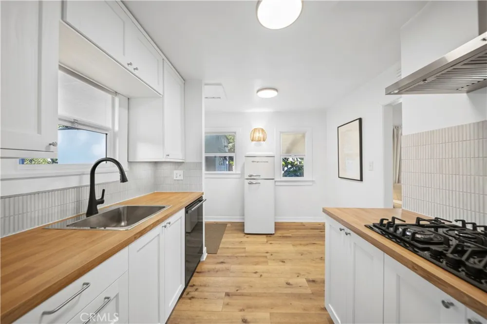 284 Wyoming Pasadena, CA 91103