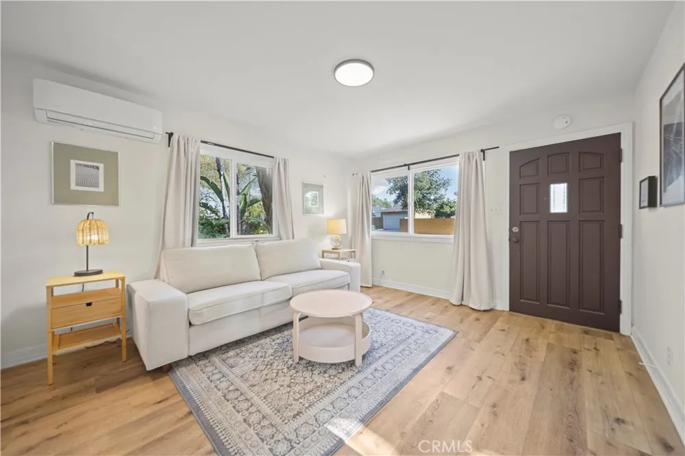 284 Wyoming Pasadena, CA 91103