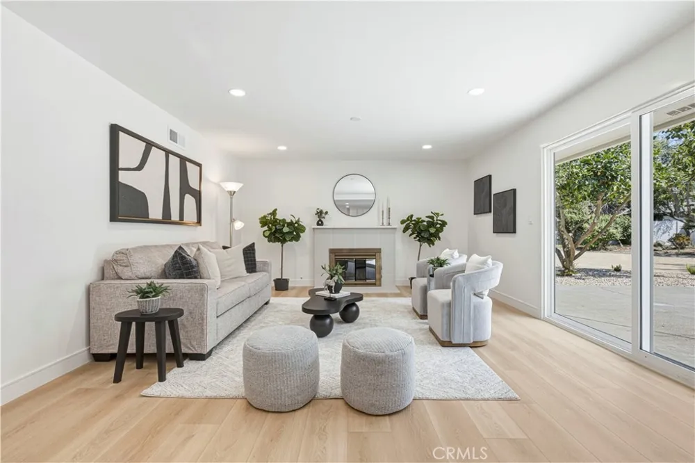 1243 E Live Oak Court Anaheim, CA 92805