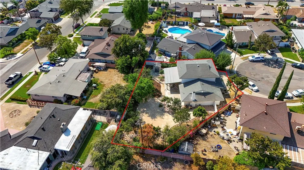 1243 E Live Oak Court Anaheim, CA 92805