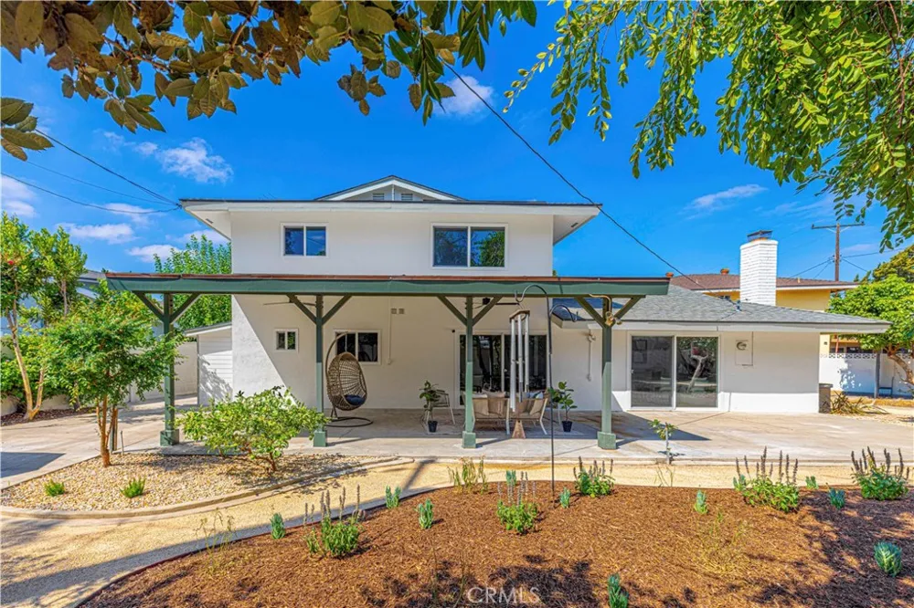 1243 E Live Oak Court Anaheim, CA 92805