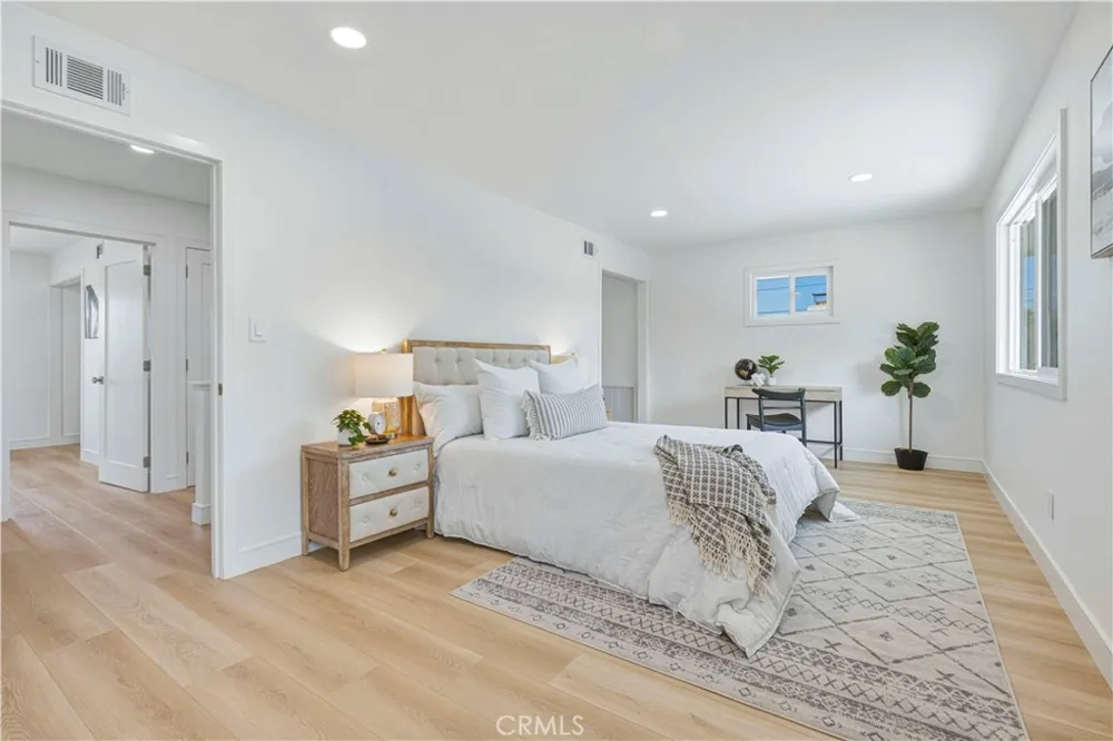 1243 E Live Oak Court Anaheim, CA 92805