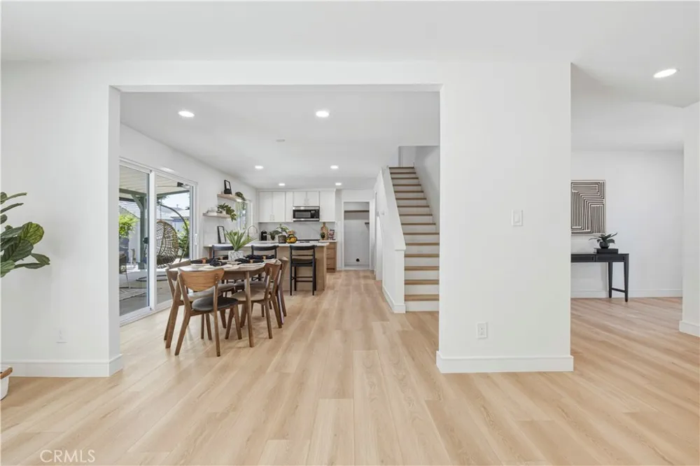 1243 E Live Oak Court Anaheim, CA 92805