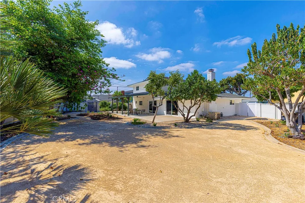 1243 E Live Oak Court Anaheim, CA 92805