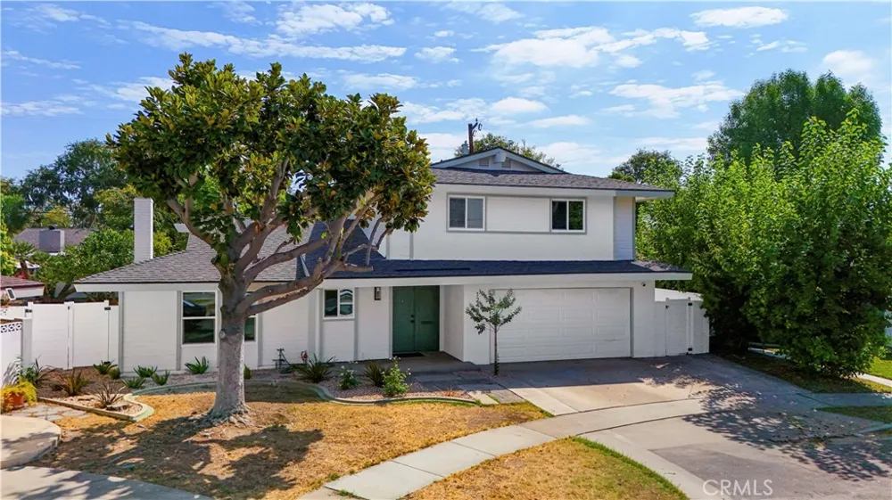 1243 E Live Oak Court Anaheim, CA 92805