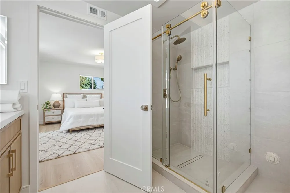 1243 E Live Oak Court Anaheim, CA 92805
