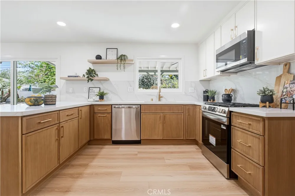 1243 E Live Oak Court Anaheim, CA 92805