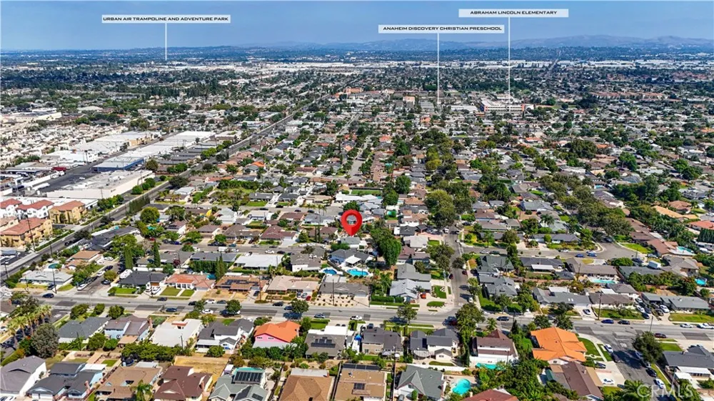 1243 E Live Oak Court Anaheim, CA 92805