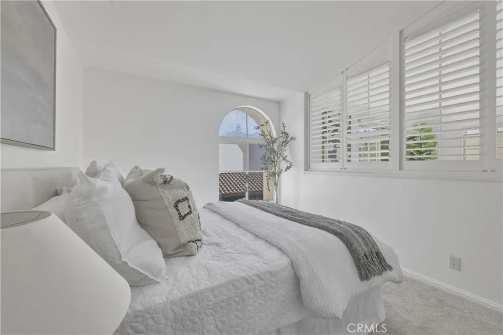2960 Champion Way #805 Tustin, CA 92782