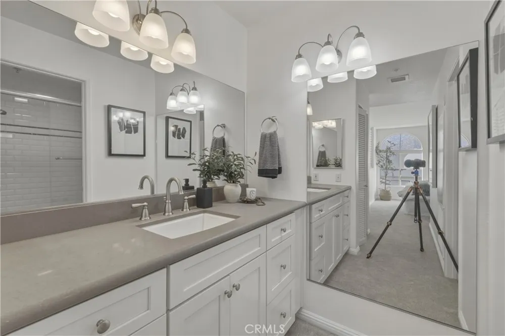 2960 Champion Way #805 Tustin, CA 92782