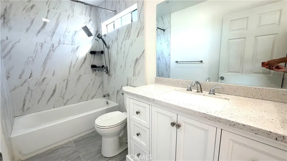 125 S Chandler APT D Monterey Park, CA 91754