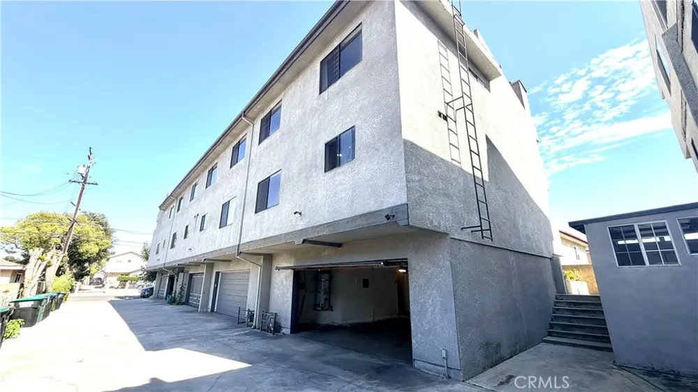 125 S Chandler APT D Monterey Park, CA 91754