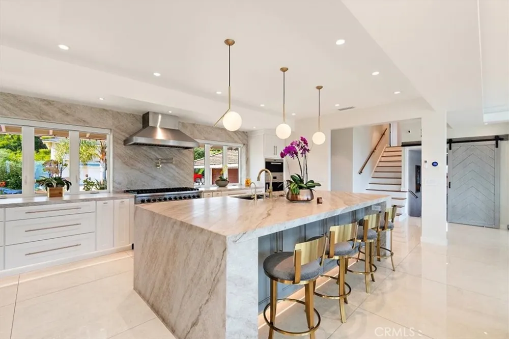 5818 Sunmist Drive Rancho Palos Verdes, CA 90275