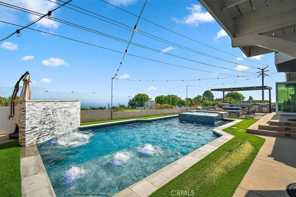 5818 Sunmist Drive Rancho Palos Verdes, CA 90275