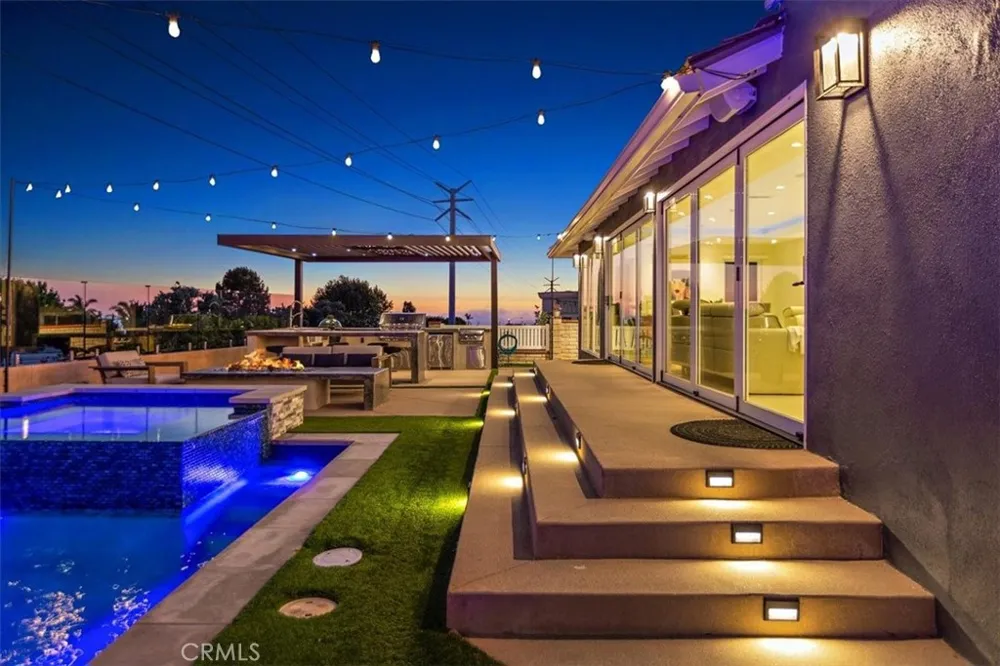 5818 Sunmist Drive Rancho Palos Verdes, CA 90275
