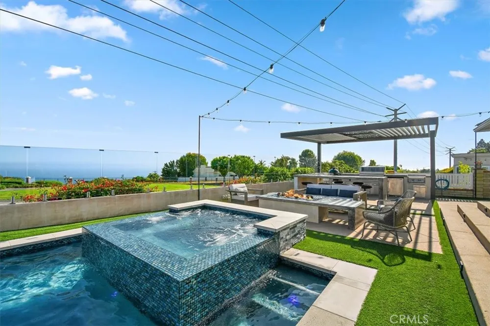5818 Sunmist Drive Rancho Palos Verdes, CA 90275