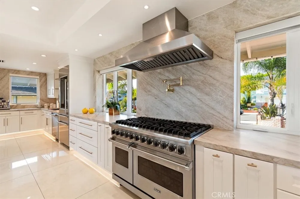 5818 Sunmist Drive Rancho Palos Verdes, CA 90275