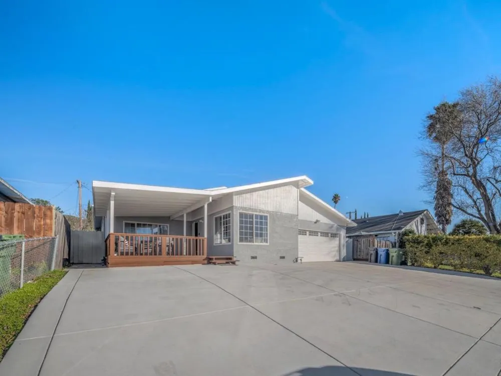 100 Beacon Drive Milpitas, CA 95035