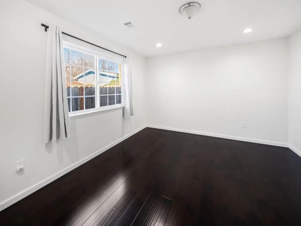 100 Beacon Drive Milpitas, CA 95035