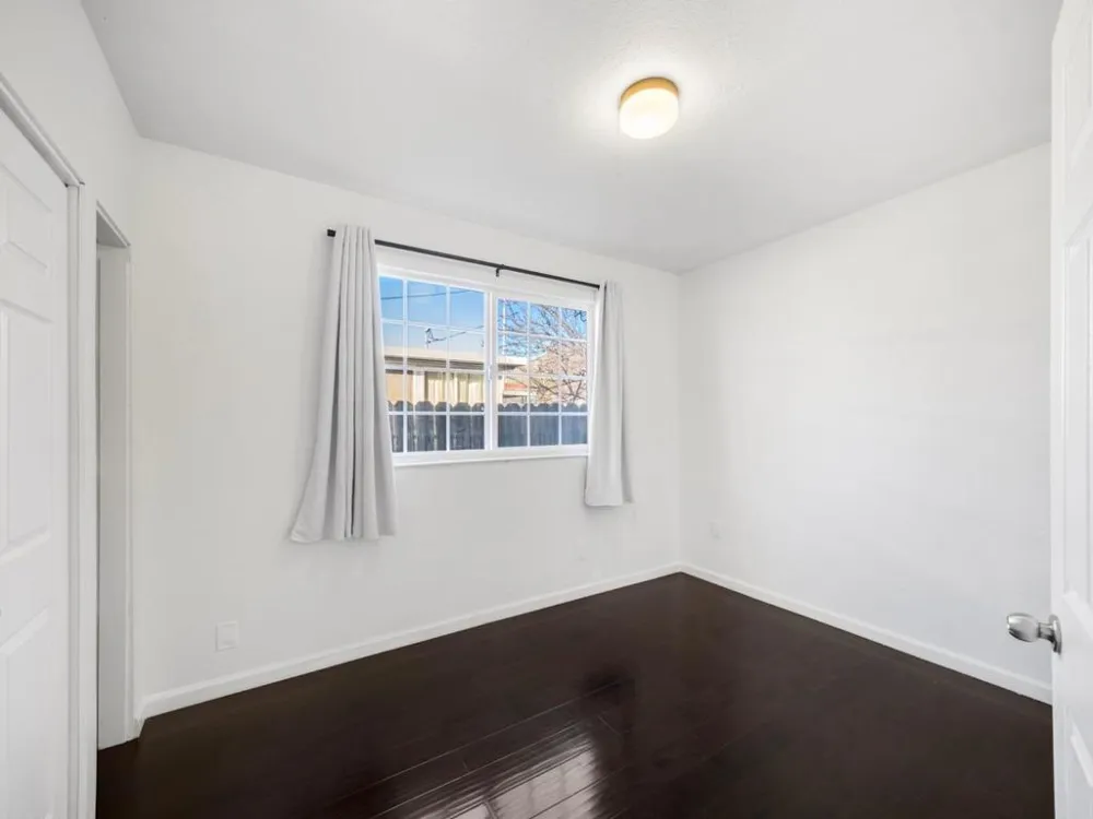 100 Beacon Drive Milpitas, CA 95035