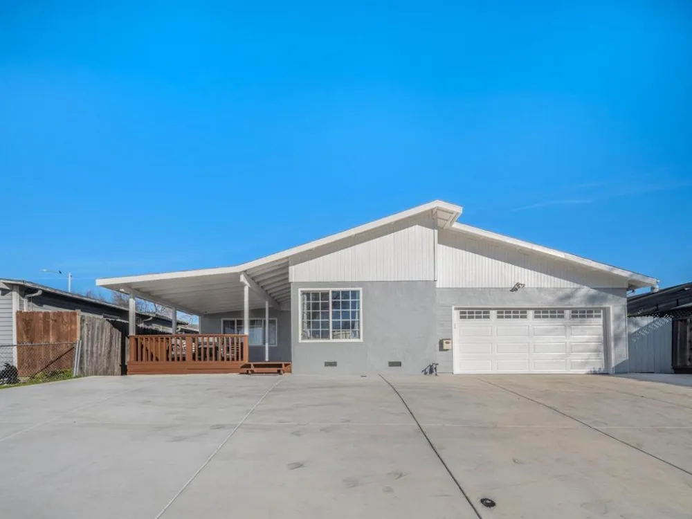 100 Beacon Drive Milpitas, CA 95035