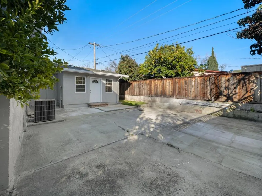 100 Beacon Drive Milpitas, CA 95035