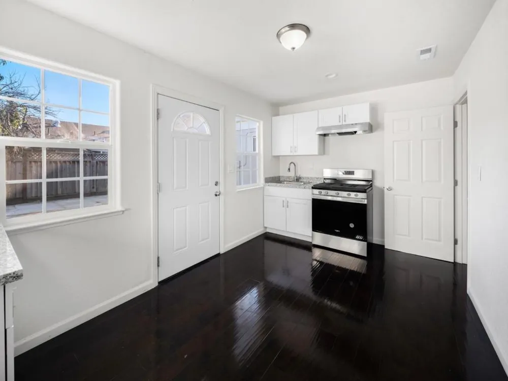 100 Beacon Drive Milpitas, CA 95035