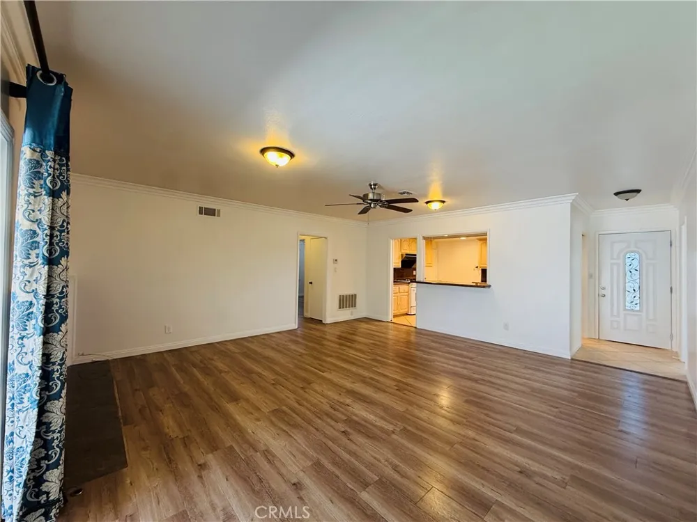 1525 W Houston Avenue Fullerton, CA 92833