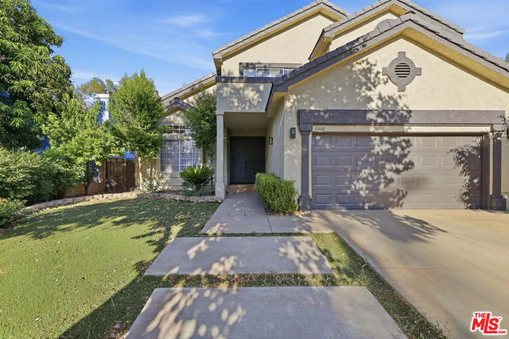9400 Aqueduct Avenue Los Angeles, CA 91343