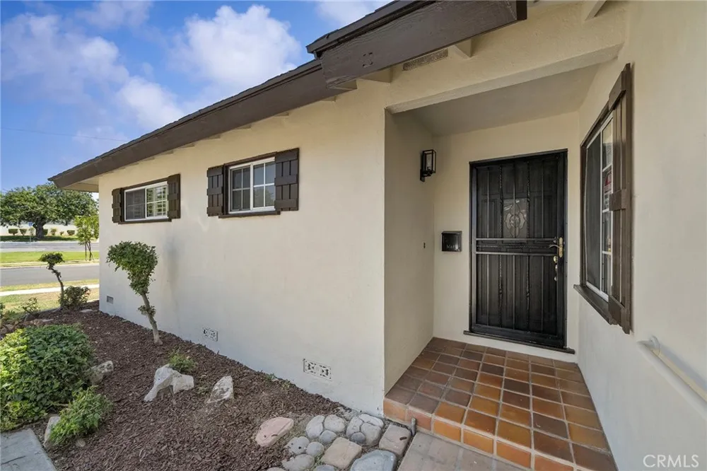 12909 Bluefield La Mirada, CA 90638