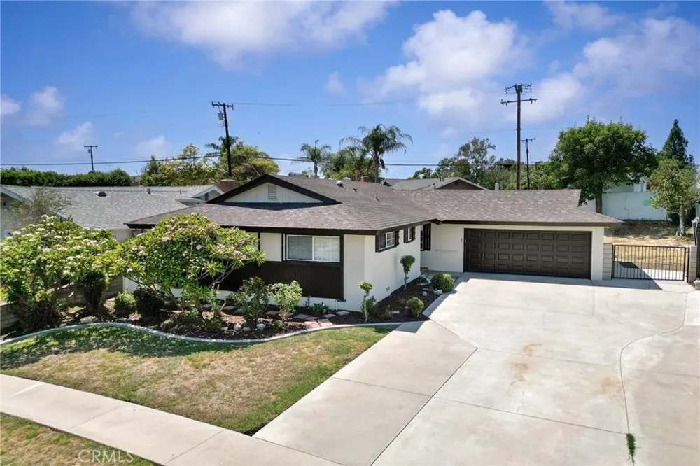 12909 Bluefield La Mirada, CA 90638