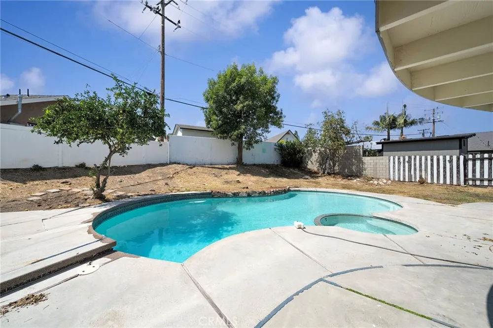 12909 Bluefield La Mirada, CA 90638