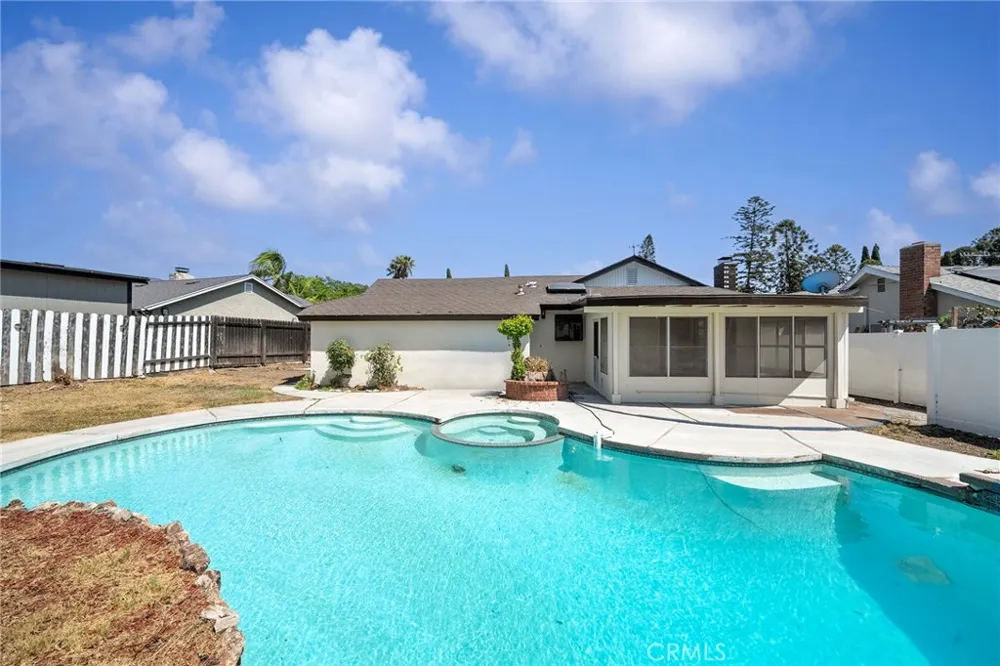 12909 Bluefield La Mirada, CA 90638