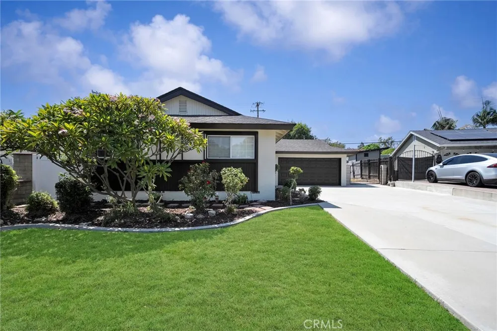12909 Bluefield La Mirada, CA 90638