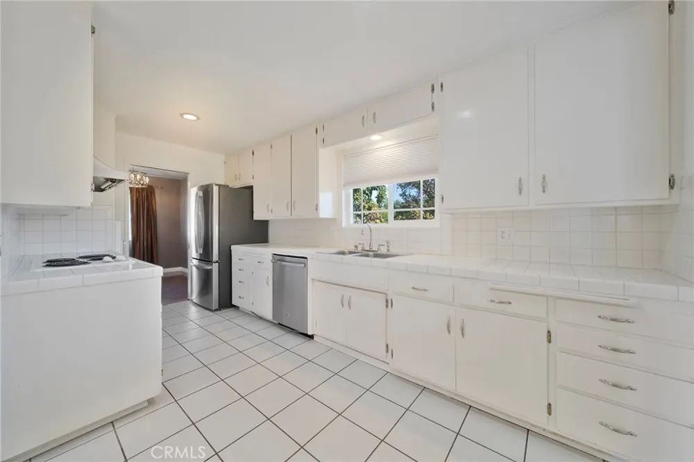 1523 S 8th Avenue Arcadia, CA 91006