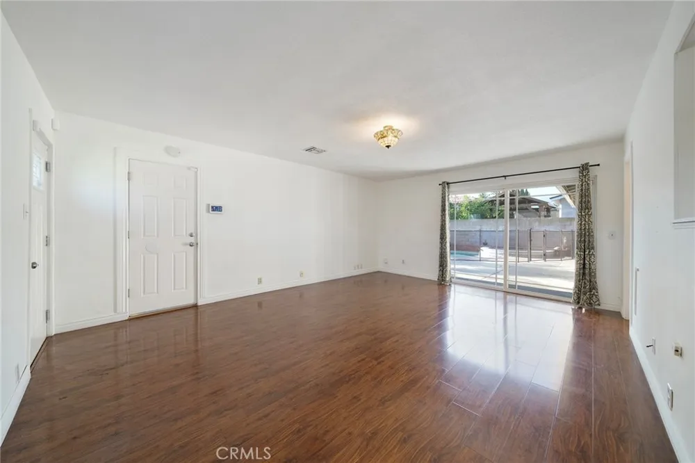 1523 S 8th Avenue Arcadia, CA 91006