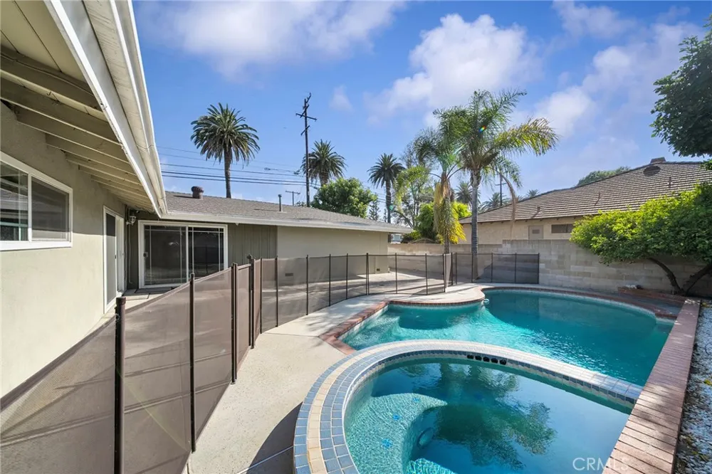 1523 S 8th Avenue Arcadia, CA 91006