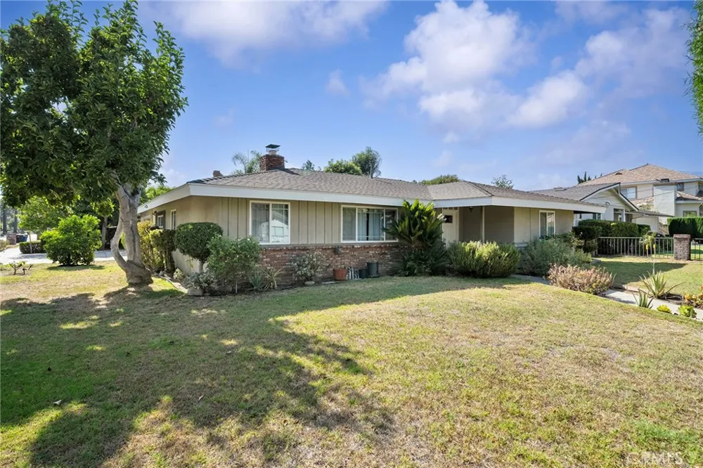 1523 S 8th Avenue Arcadia, CA 91006