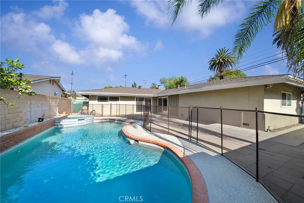 1523 S 8th Avenue Arcadia, CA 91006