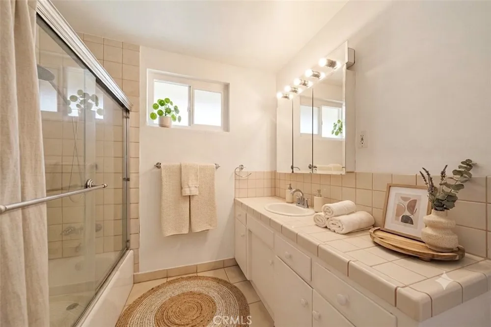 1523 S 8th Avenue Arcadia, CA 91006