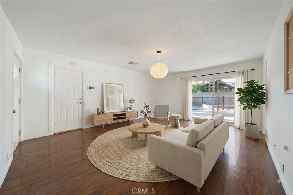 1523 S 8th Avenue Arcadia, CA 91006
