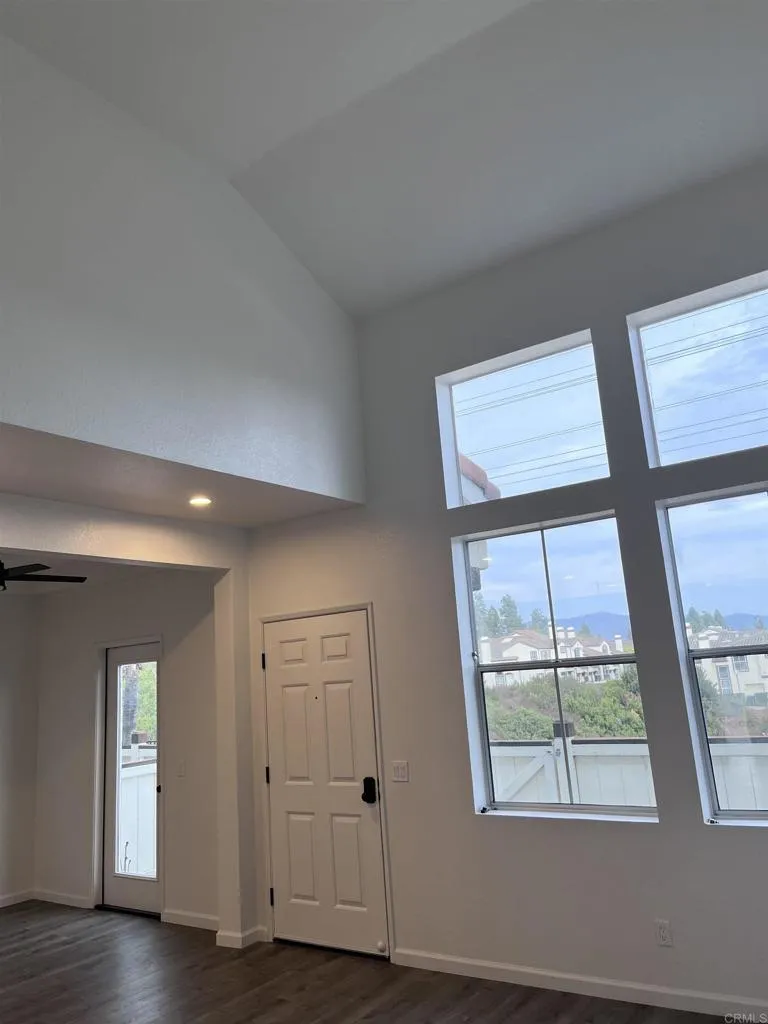 1370 Callejon Cervantes #113 Chula Vista, CA 91910