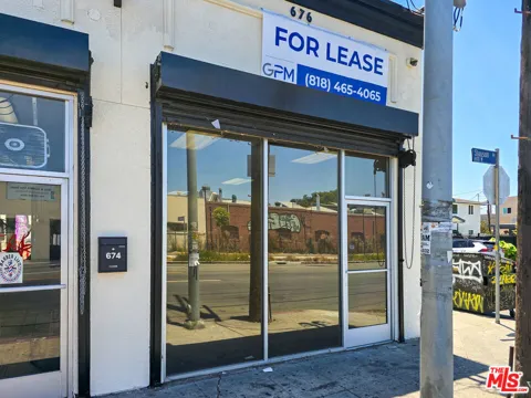 676 W Slauson Avenue